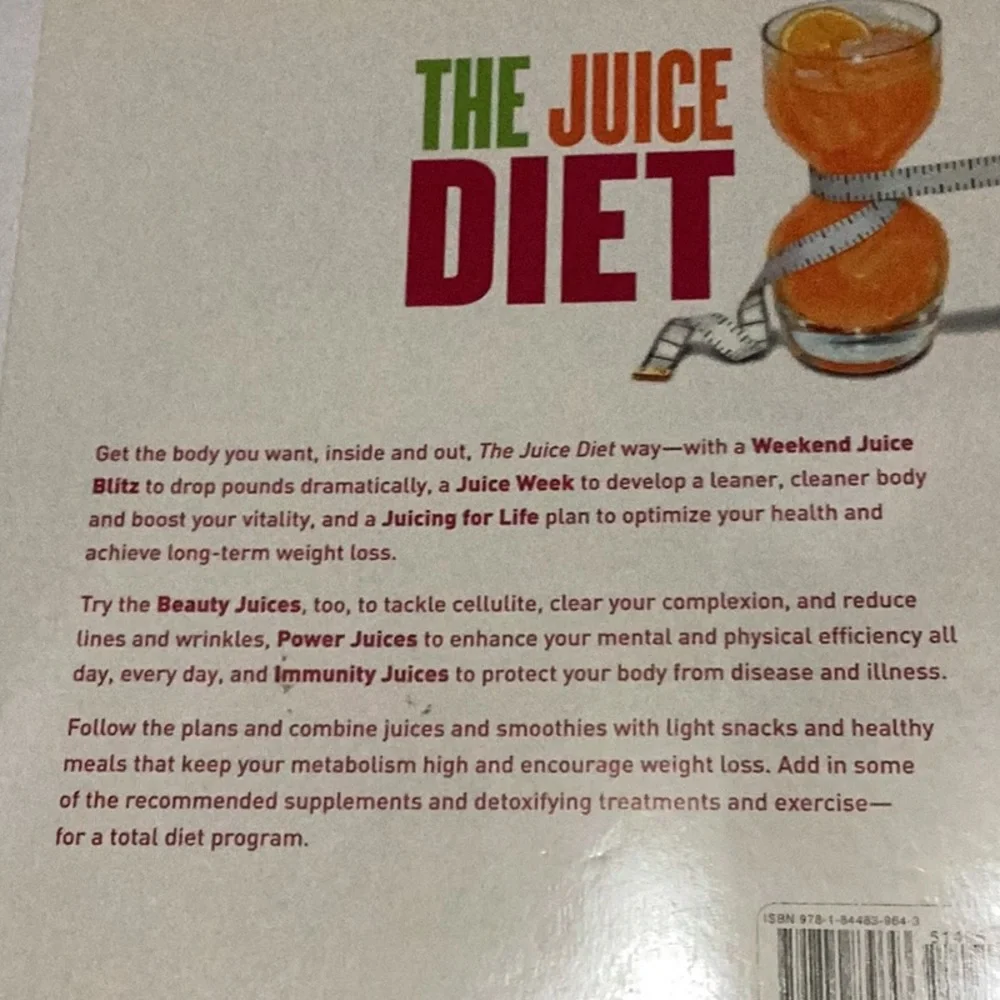 Set‎ of 2 Books Juicing/ Juice Diet Health & Wellness Natural Living Cookbooks